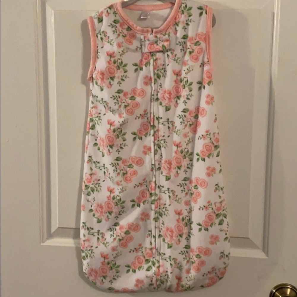 Floral sleep sack 🌸